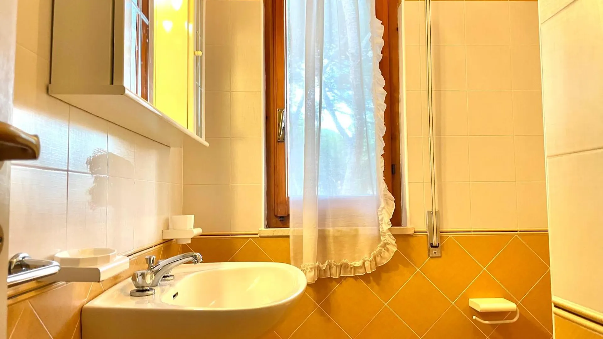Platamona Villa Marina Con Piscina Sul Mare 0*,  Italien